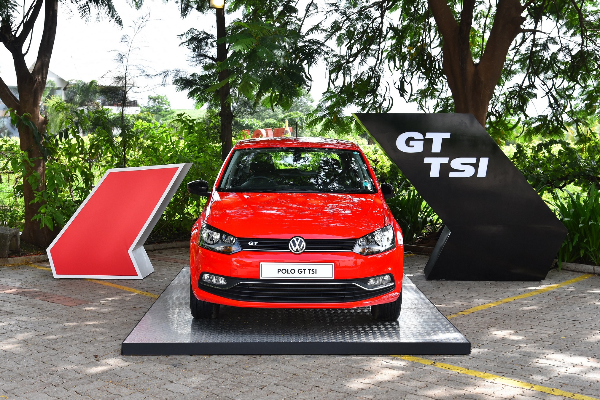 Celebrating 10 Glorious Years Of India S Hottest Hatch Volkswagen Poloibg News Ibg News
