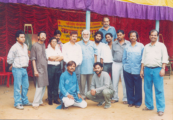 Mr. Roy with fellow artists during Kala Sangam at Dumka