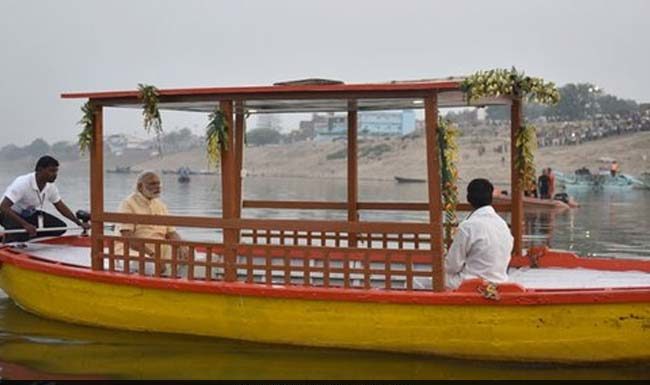 Narendra Modi On E-Boat