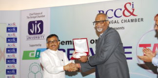 S. K. Panda, IRS, Chief Commissioner of Service Tax, Kolkata Zone being felicitated by T B Chatterjee, Chairperson, Indirect Tax Committee, The Bengal Chamber.