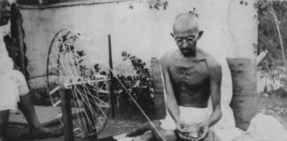 Mahatma Gandhi - Spinning