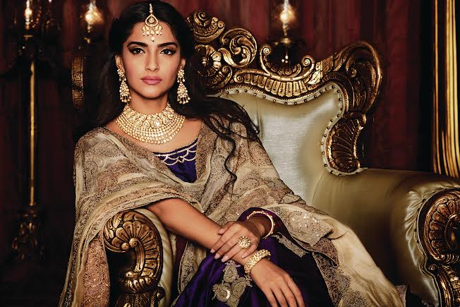 Tejasvi Collection from Kalyan jewellers .