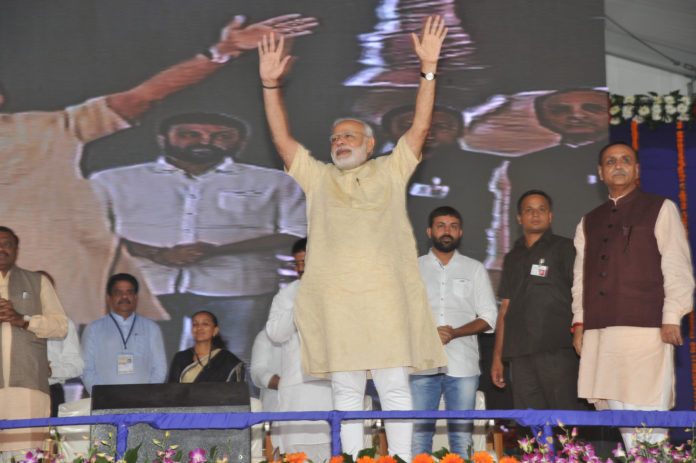 Prime Minister Modi in SAUNI Project Meet Gujarat