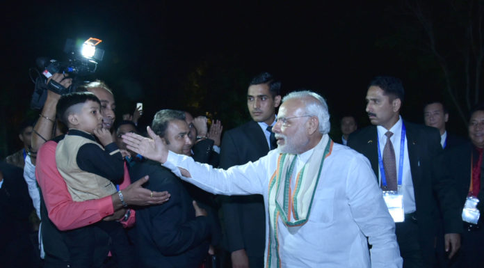 The Prime Minister, Shri Narendra Modi being given a warm welcome, on his arrival at Hotel Sheraton Wetland, in Hangzhou, China on September 03, 2016.