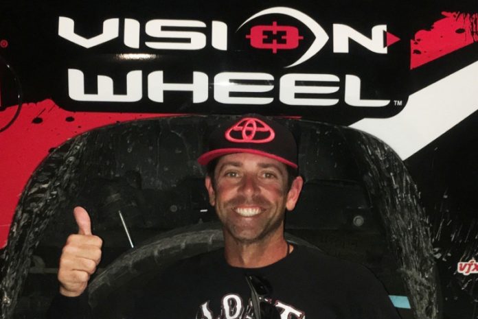 Pro Angler Mike Iaconelli teams up with Vision Wheel.