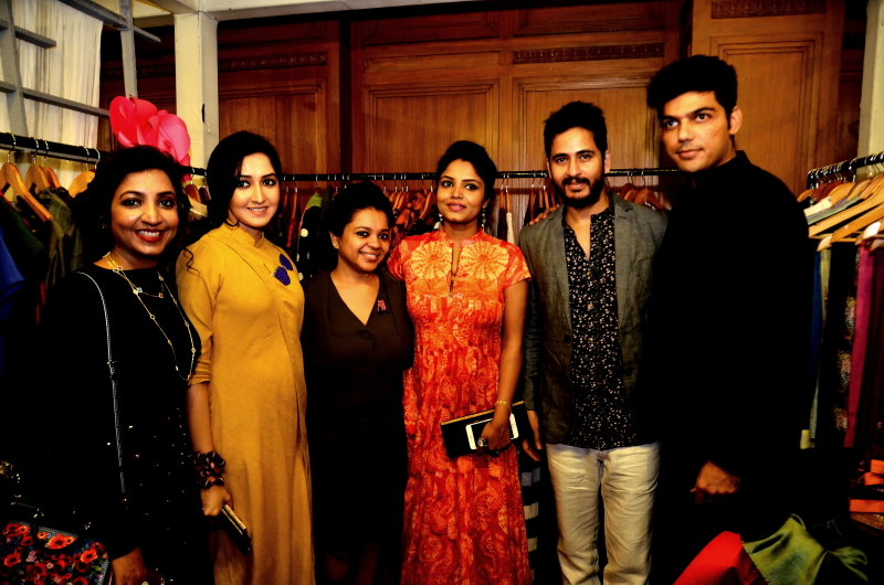 Cast of Meher Ali Amrita Chattopadhyay, Amrita Chatterjee and Hiraan Chatterjee along with organiser Priti Agarwal at Amit Nidhi2
