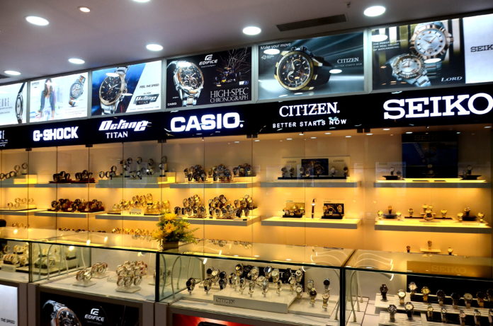 Gaba Opens its Exclusive store of Mobile and watches at Metropolis Mall ,Highland Park2