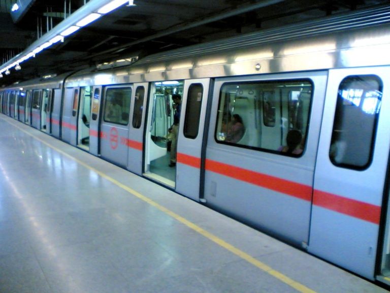 Metro Rail - Indian Rail