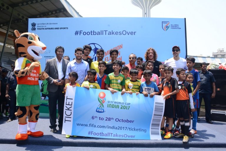 MXIM Festival in Mumbai with Carles Puyol (2)