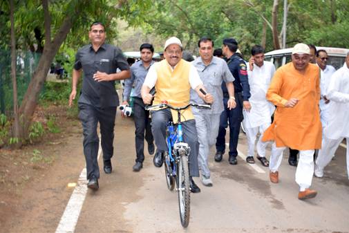 Dr Harsh Vardhan pedalling a part of the way on the venue
