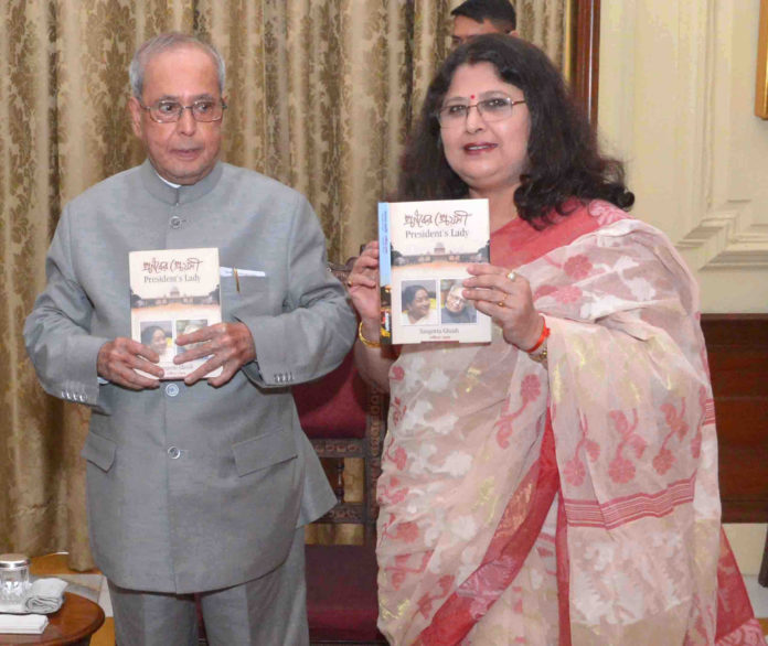 The President, Shri Pranab Mukherjee receiving the first copy of the Book Presidents Lady (Pranaber Preyosi) authored by Ms. Sangeeta Ghosh, at Rashtrapati Bhavan, in New Delhi on July 13, 2017.