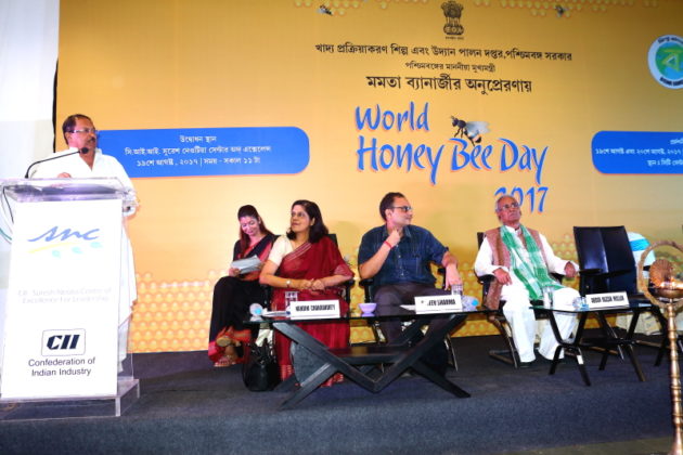 Subrata Mukherjee at World Honey Bee Day at Kolkata 4