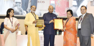 The President, Shri Ram Nath Kovind presenting the National Tourism Awards 2015-16, on the occasion of World Tourism Day, organised by the Ministry of Tourism, in New Delhi on September 27, 2017. The Minister of State for Tourism (I/C) and Electronics & Information Technology, Shri Alphons Kannanthanam and the Secretary, Ministry of Culture and Tourism, Smt. Rashmi Verma are also seen.