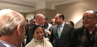 Mamata Banerjee and Amit Mitra with UK Business Team
