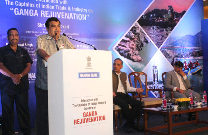 The Union Minister for Road Transport & Highways, Shipping and Water Resources, River Development & Ganga Rejuvenation, Shri Nitin Gadkari interacting with the captains of Indian trade and industry on Ganga Rejuvenation, at Mumbai on December 07, 2017. The Minister of State for Human Resource Development and Water Resources, River Development and Ganga Rejuvenation, Dr. Satya Pal Singh and the Secretary (Water Resources), Director General, National Mission for Clean Ganga, Shri U.P. Singh is also seen.