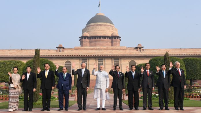 The Prime Minister, Shri Narendra Modi in a group photograph with the ASEAN Heads of State/Governments, at Rashtrapati Bhavan, in New Delhi on January 25, 2018.