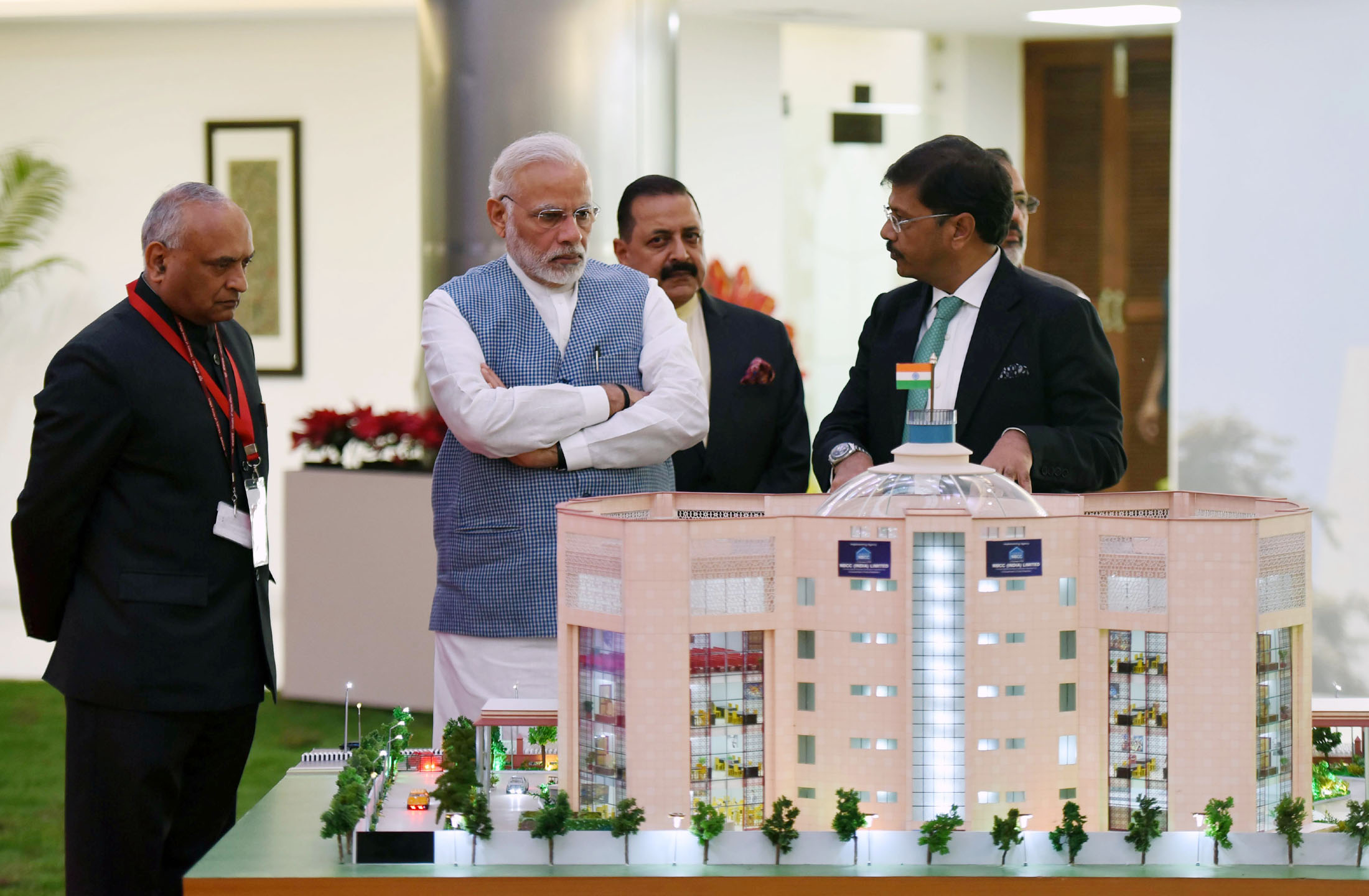 The Prime Minister, Shri Narendra Modi inaugurates the new premises of the Central Information Commission, in New Delhi on March 06, 2018. The Minister of State for Development of North Eastern Region (I/C), Prime Minister’s Office, Personnel, Public Grievances & Pensions, Atomic Energy and Space, Dr. Jitendra Singh and the Chief Information Commissioner, Shri Radha Krishna Mathur are also seen.