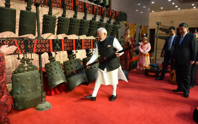 The Prime Minister, Shri Narendra Modi and the President of the People’s Republic of China, Mr. Xi Jinping visit Exhibition at Hubei Provincial Museum, in Wuhan, China on April 27, 2018.