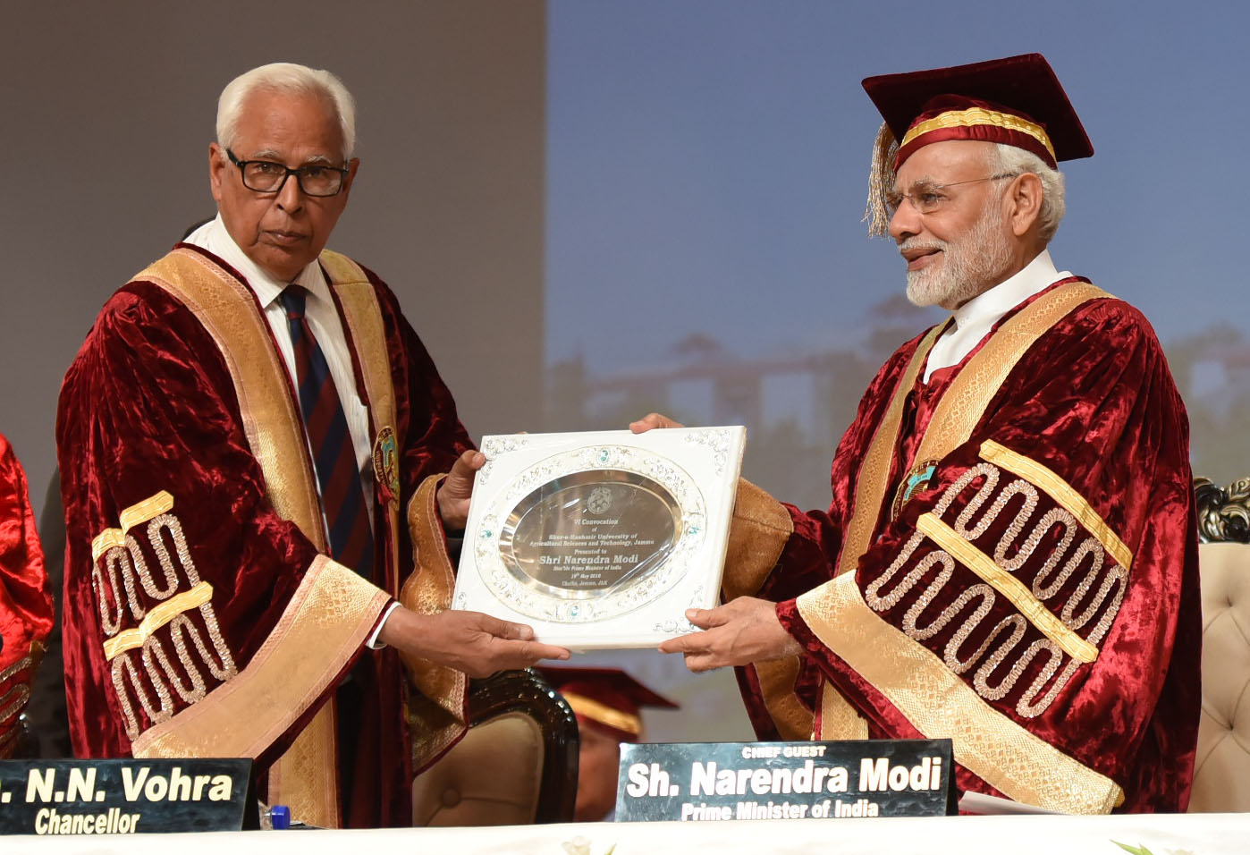 The Prime Minister, Shri Narendra Modi at the Convocation of the Sher-E-Kashmir University of Agricultural Sciences and Technology, in Jammu on May 19, 2018. The Governor of Jammu and Kashmir, Shri N.N. Vohra is also seen.