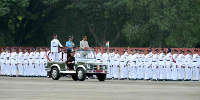The President, Shri Ram Nath Kovind reviewing the passing out parade of the 134th course of the National Defence Academy, at Khadakwasla, Pune, in Maharashtra on May 30, 2018.