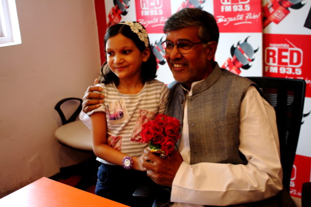 Kailash Satyarthi Nobel Peace Prize Winner with Srinika Munshi from IBG NEWS Team 3