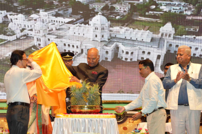The President, Shri Ram Nath Kovind declaring the Queen Pineapple as State Fruit of Tripura, in Agartala, Tripura on June 07, 2018. The Governor of Tripura, Shri Tathagata Roy is also seen.