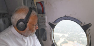 The Prime Minister, Shri Narendra Modi conducting an aerial survey of flood affected areas, in Kerala on August 18, 2018.