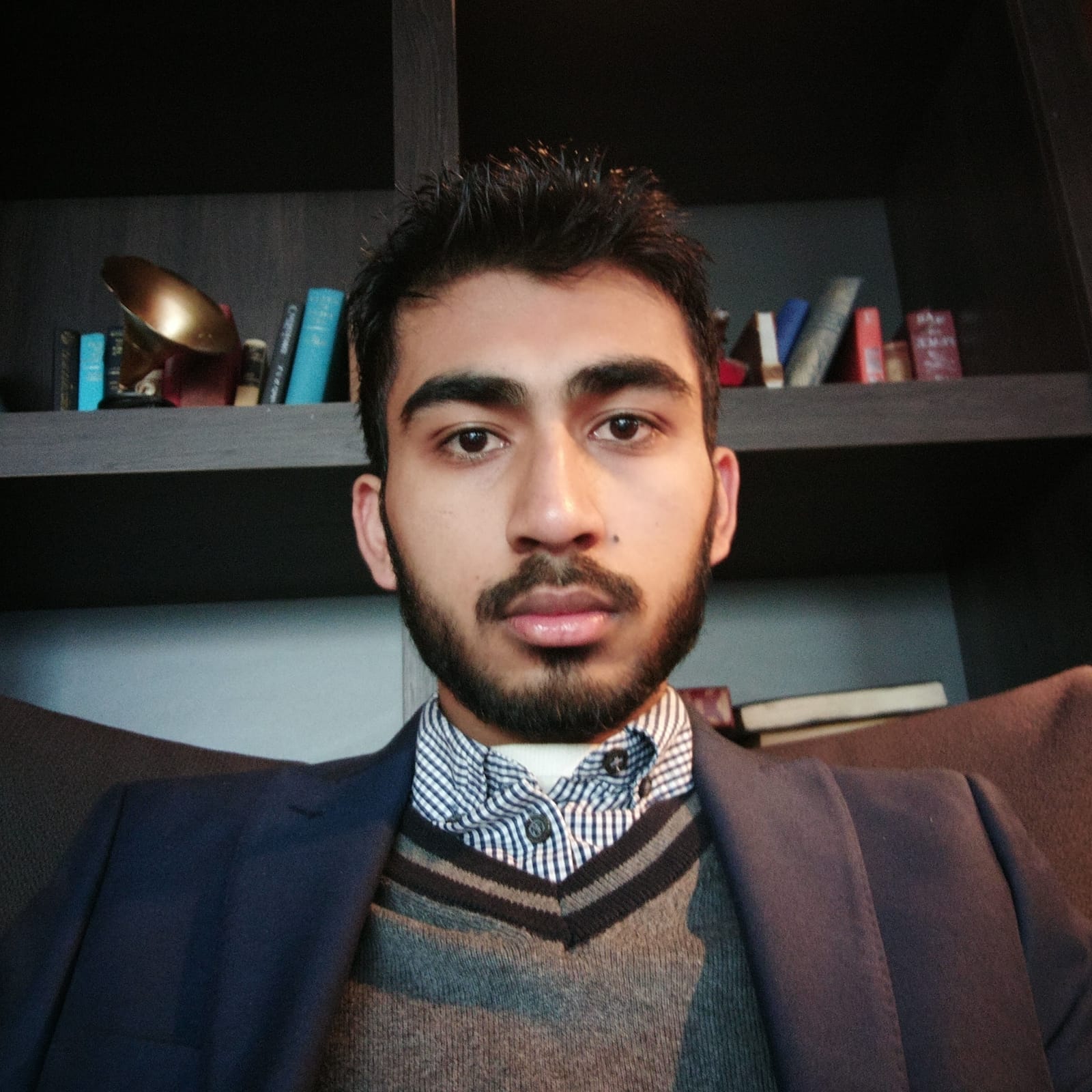 Born to Promote People Worldwide, Meet Teen Digital Marketing Guru - Saqib Malik