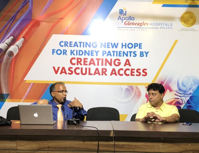 L-R Dr Manas Saha and Dr Sandip Kumar Bhattacharya at Apollo Venoplasty Press Conference