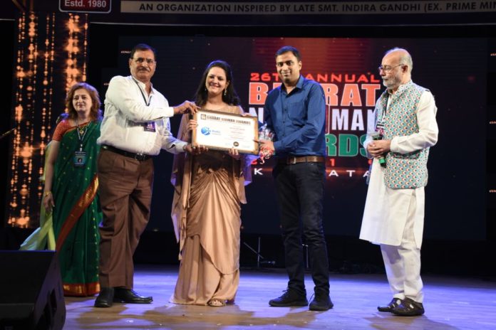 Prerna Kothari Fomra & Ankit Agarwal, (Owners of Media Connect) winning Bharat Nirman Awards 2019 in the field of PR Management_6