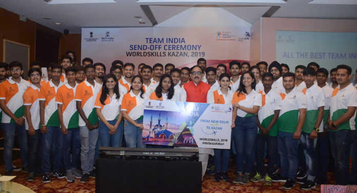 The Union Minister for Skill Development and Entrepreneurship, Dr. Mahendra Nath Pandey at the Sending off Ceremony of Team India representing the country, at the World Skills International Competition 2019, in New Delhi on August 18, 2019.