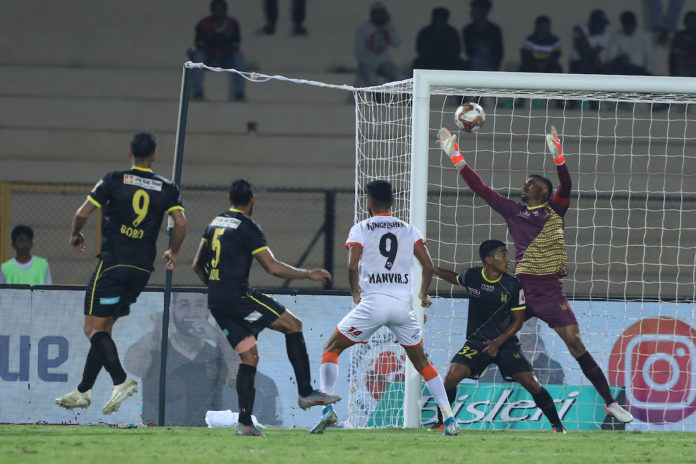 Manvir Singh of FC Goa score goal during match 34 of the Indian Super League ( ISL ) between Hyderabad FC and FC Goa held at the G.M.C. Balayogi Athletic Stadium, Hyderabad, India on the 8th December 2019. Photo by: Arjun Singh / SPORTZPICS for ISL