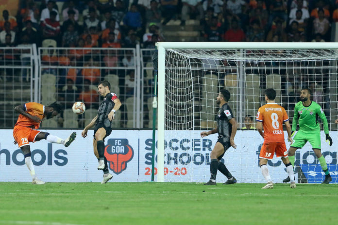 Mourtada Fall of FC Goa scores a goal during match 38 of the Indian Super League ( ISL ) between FC Goa and ATK held at the Jawaharlal Nehru Stadium, Goa, India on the 14th December 2019. Photo by: Vipin Pawar / SPORTZPICS for ISL
