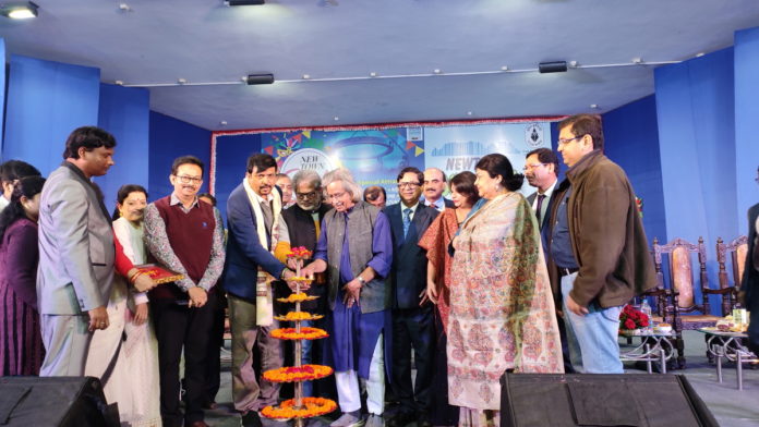 Shri Sujit Bose, Minister of Fire and Emergency Services (Independent Cha rge) & Forest, Government of West Bengal, Shri Debasis Sen, IAS, Additional Chief Secretary, Govt. of West Bengal, IT Department, Government of West Bengal & Chairman, WBHIDCO, Shri Jogen Chowdhury, Eminent Painter and Shri Subodh Sarkar, celebrated poet at the inaugural ceremony of 6th New Town Book Fair.
