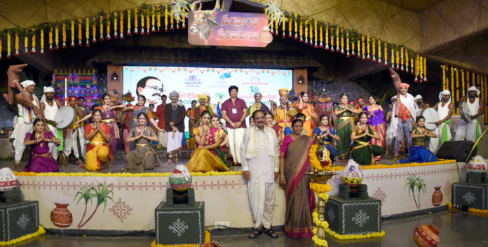 The Vice President, Shri M. Venkaiah Naidu with the artists at the inauguration of the 10th anniversary celebrations of Muppavarapu Foundation and Sankranti Sambaralu, in Hyderabad on January 09, 2020.