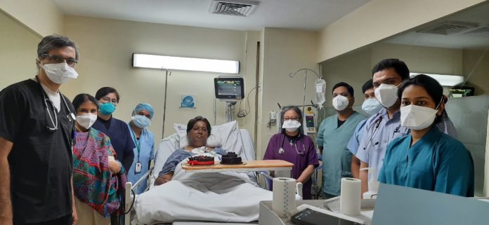 Pradeep Chowdhury with doctor and nurses in Apollo