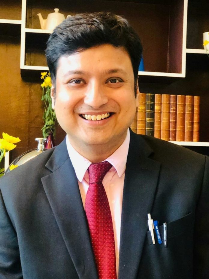 Dr Subhrajyoti Bhowmick Dr Subhrajyoti Bhowmick