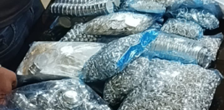 RPF SEIZES SILVER ORNAMENTS WEIGHING 41 KG WORTH Rs. 2724000 AT HOWRAH STATION RPF,ER SEIZES SILVER ORNAMENTS WEIGHING 41 KG WORTH Rs. 27, 24,000AT HOWRAH STATION