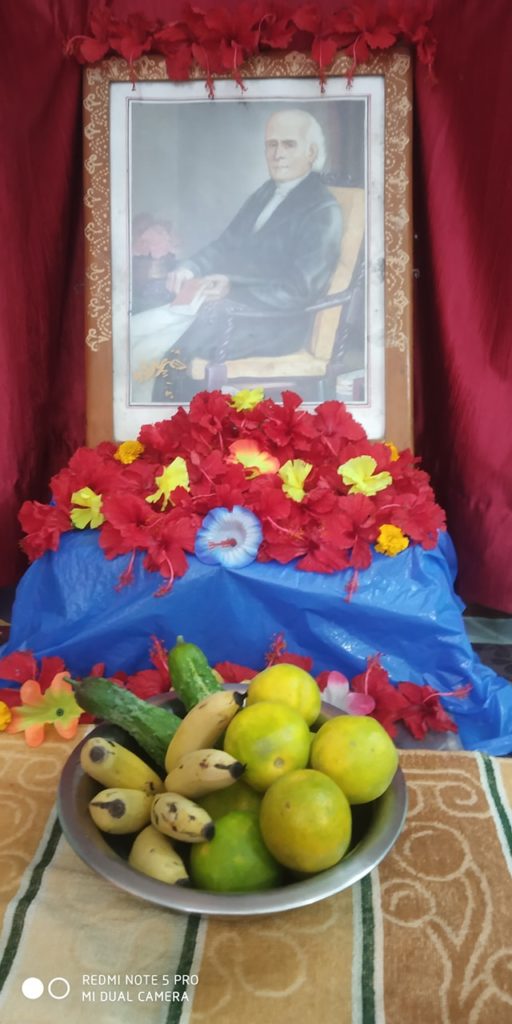 হ্যানিম্যানের জন্মদিনে উত্তরবাংলার জনপ্রিয় হোমিওপ্যাথ রঘুপতি সারেঙ্গীর শ্রদ্ধা নিবেদন