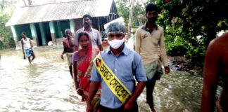 ইয়াস কবলিত এলাকায় রান্না করা ও শুকনো খাবার বিতরন শুরু করল ভারত সেবাশ্রম সংঘ ইয়াস কবলিত এলাকায় রান্না করা ও শুকনো খাবার বিতরন শুরু করল ভারত সেবাশ্রম সংঘ