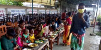 ইয়াস ক্ষতিগ্রস্ত এলাকায় ত্রান শুরু করল ভারত সেবাশ্রম সঙ্ঘ Cyclone YAAS Langar at Ganga Sagar Bharat Sevashram Sangha6
