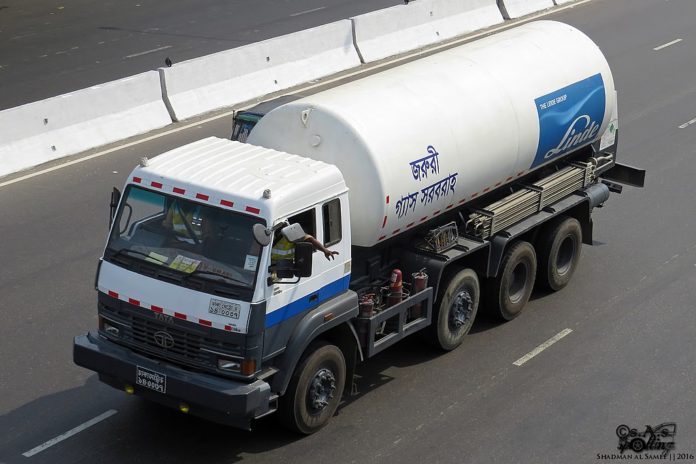 Oxygen Tanker in Bangladesh - Photo by Wikipedia Oxygen Tanker in Bangladesh - Photo by Wikipedia