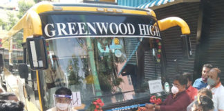 Free Oxygen Bus on Wheels in Bangaluru Salarpuria Sattva_Free Oxygen Bus on Wheels 1