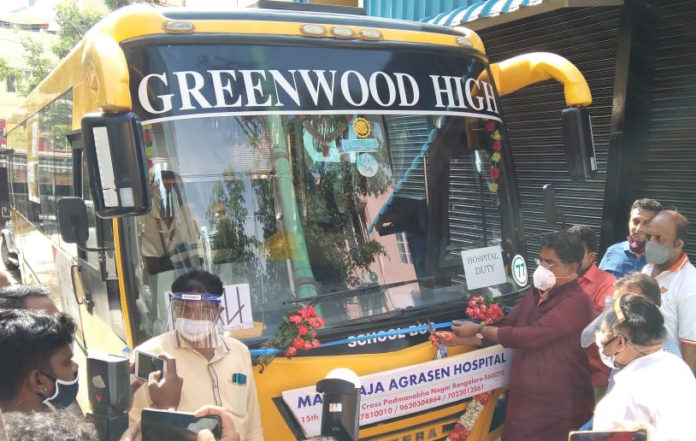Salarpuria Sattva_Free Oxygen Bus on Wheels 1