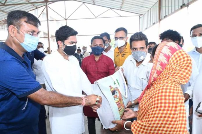 বাংলার মানুষের কল্যাণে অভিষেক বন্দ্যোপাধ্যায়