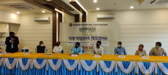 হাওড়া মিউনিসিপাল কর্পোরেশন (এইচএমসি) দ্বারা ক্রেডিইআই হাওড়া হুগলির (সিএইচএইচ) সহযোগিতায় হাত বড়লেই মিউটেশন চালু করা হয়েছে