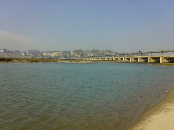 Satluj, just passing the Ropar Bridge Sutlej River