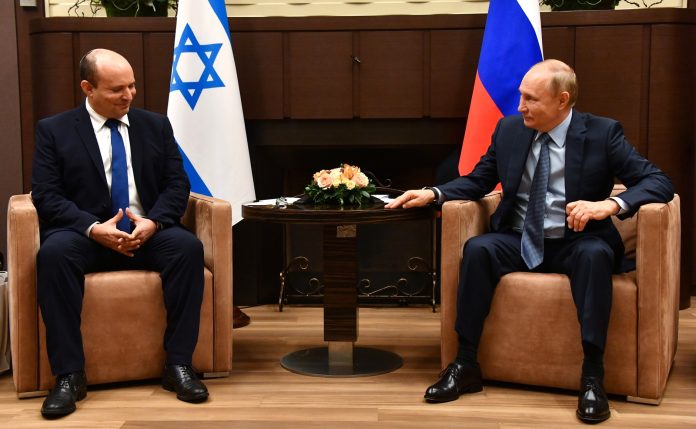Russian President Vladimir Putin with Israel PM Naftali Bennett