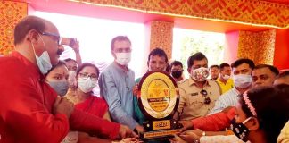দুয়ারে সাংবাদিক – শারদ সম্মান প্রদান বারাসাত ১ নম্বর ব্লক, পঞ্চায়েত সমিতি ও দত্তপুকুর পুলিশ প্রশাসনের উদ্যোগে দুয়ারে সাংবাদিক - শারদ সম্মান প্রদান বারাসাত ১ নম্বর ব্লক, পঞ্চায়েত সমিতি ও দত্তপুকুর পুলিশ প্রশাসনের উদ্যোগে