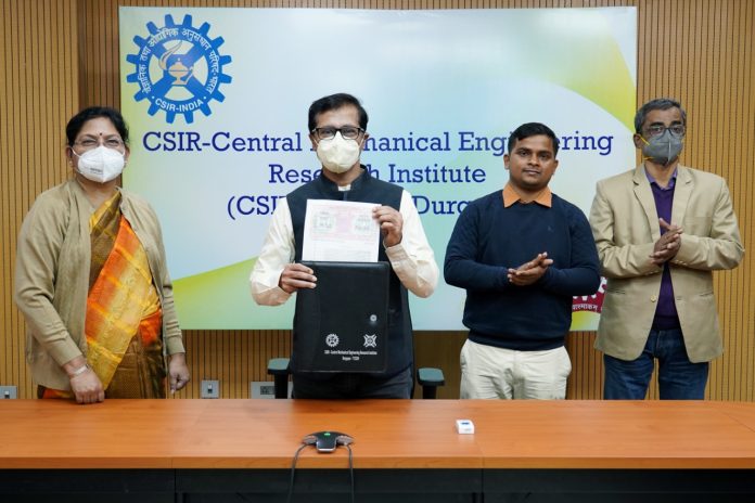 CSIR-CMERI handed over the Non-Exclusive rights for Technology Know-How of the indigenously developed ‘Vehicle mounted Drain Cleaning System’ to MANIAR & CO., Ahmedabad, Gujarat in the presence of Dr. V.K. Chaurasia, Joint Advisor, Ministry of Urban & Housing Affairs,Govt. of India, Prof. Harish Hirani, Director, CSIR-CMERI ,Mr. Satheesh Machiraju, Sr. General Manager, Tata Motors Limited, Shri K. Sanjeeva Rao, General Manager (Govt. and Public Affairs), Delhi, Tata Motors Limited and Mr. Iqbal Maniar, Co-Founder, MANIAR & CO on 28th December 2021.